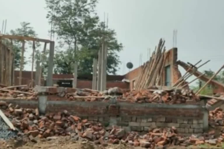 land mafia destroyed a home by jcb in dhanbad