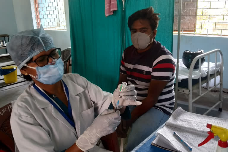 3.2 million people first dose of corona vaccine in Jharkhand