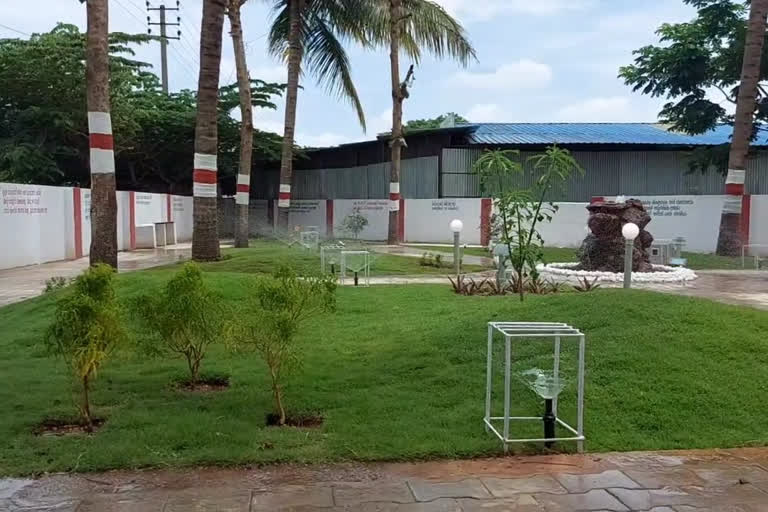 Cops developed A beautiful Garden near Police station in Channarayapattana