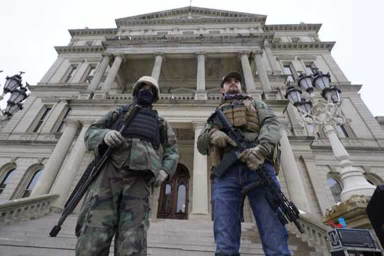 us capitol national guard, క్యాపిటల్​ భవనం