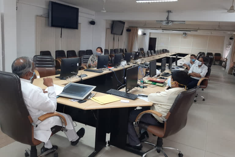 Meeting in Uttarakhand Secretariat