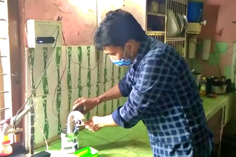 hand senitizer machine invented in sivasagar