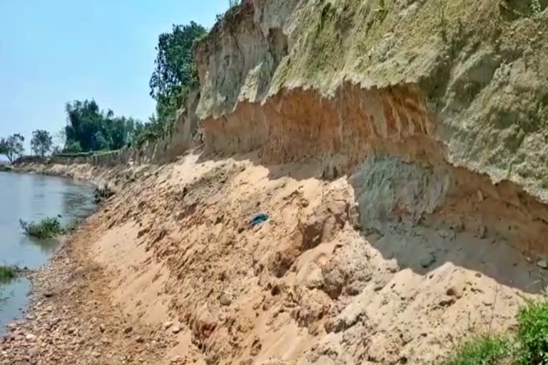 EROSION OF BARANGA RIVER AT BIHALI