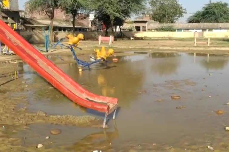 park condition became pathetic in bhati mines of chhatarpur in delhi