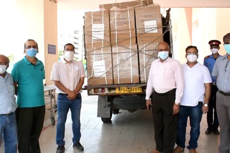 american-india-foundation-gave-50-oxygen-concentrators-to-the-district-hospital