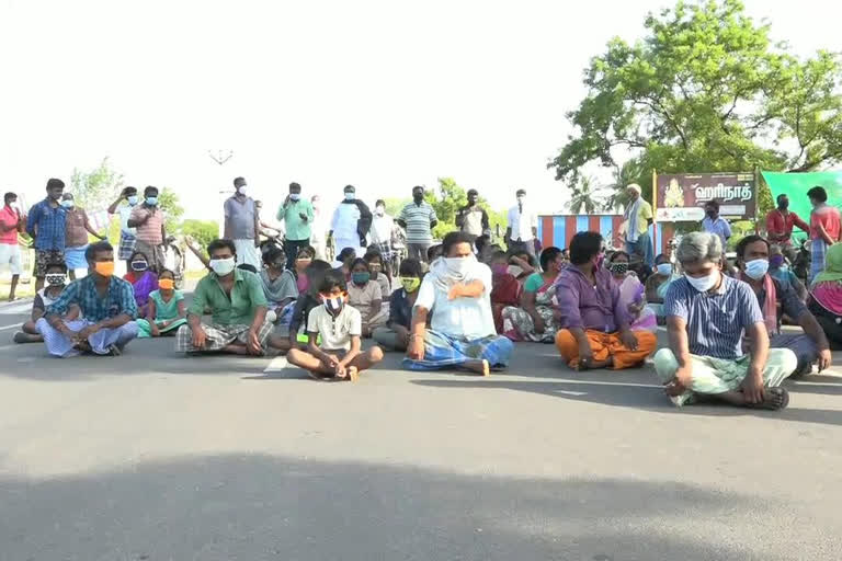 Public road blockade in perambalur