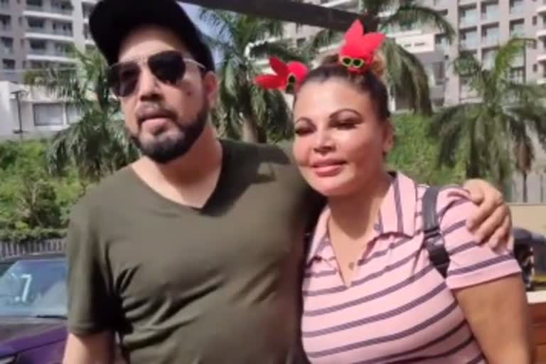 Rakhi Sawant and Mika Singh r