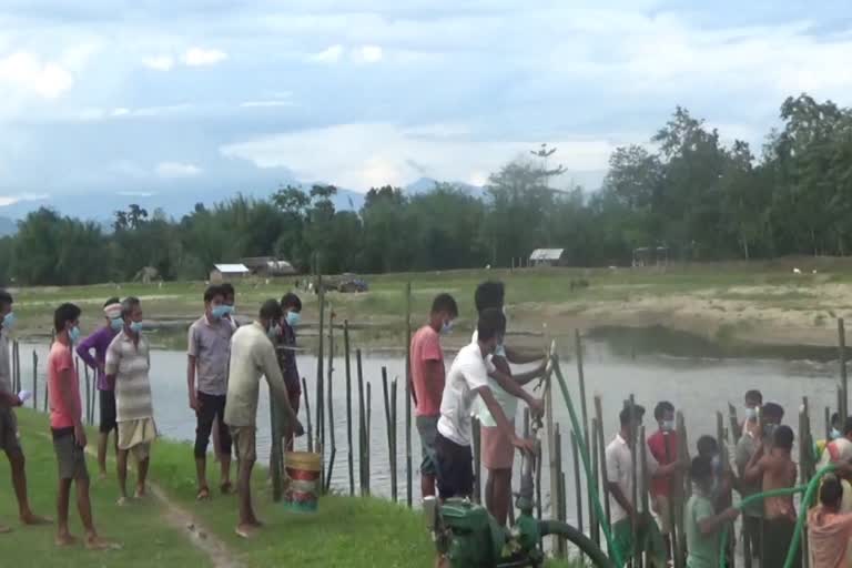 public tries their own to fight river bank erosion