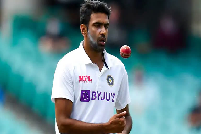 Ashwin can break Muralitharan's record for most Test wickets: Hogg