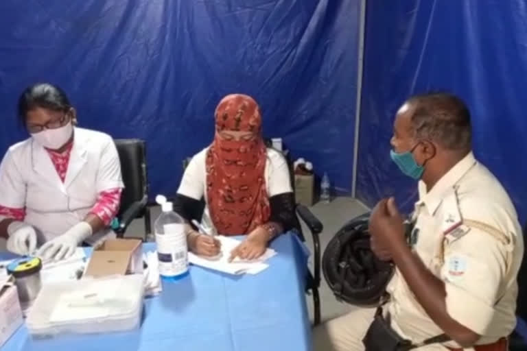 jharkhand police take vaccine dose