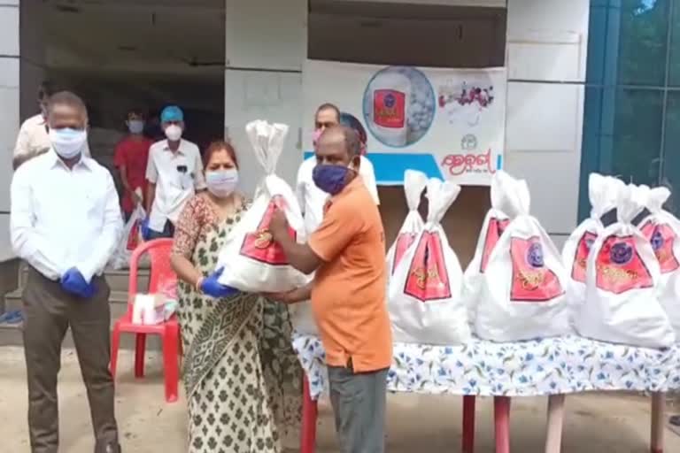 volunteer origanisation food distribution