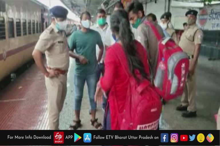 राजस्थान से अपहृत नाबालिग लड़की डीडीयू जंक्शन पर अपहरणकर्ता के साथ गिरफ्तार