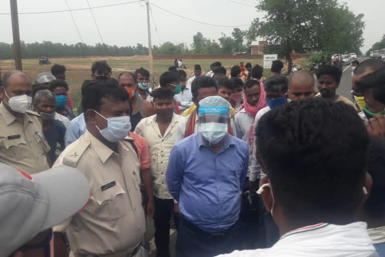 young man died in road accident in giridih