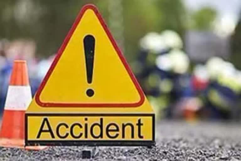 one-person-was-dead-when-the-tractor-overturned-in-kalahandi