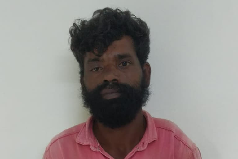 man arrested for threatening minor girl with nude photos  പ്രായപൂർത്തിയാകാത്ത പെൺകുട്ടിയുടെ നഗ്നചിത്രങ്ങൾ പ്രചരിപ്പിക്കുമെന്ന് ഭീഷണി: പ്രതി പിടിയിൽ  നഗ്നചിത്രം  ഭീഷണി  threatening minor girl  ഫേസ്ബുക്ക്