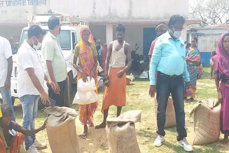 distribution-of-rations-among-the-birhor-community-of-giridih