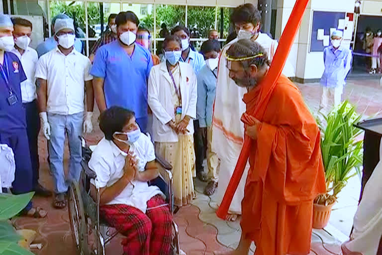 chinna jeeyar swamiji visited erragadda esi hospital