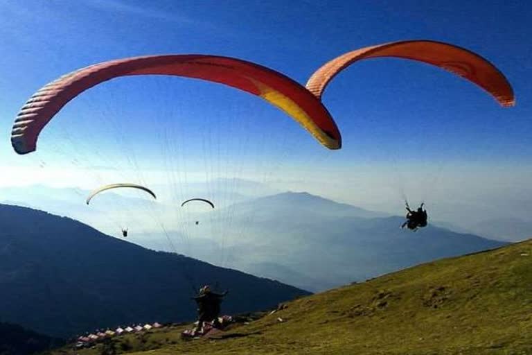 dead-body-found-missing-paragliding-pilot-from-bir-billing