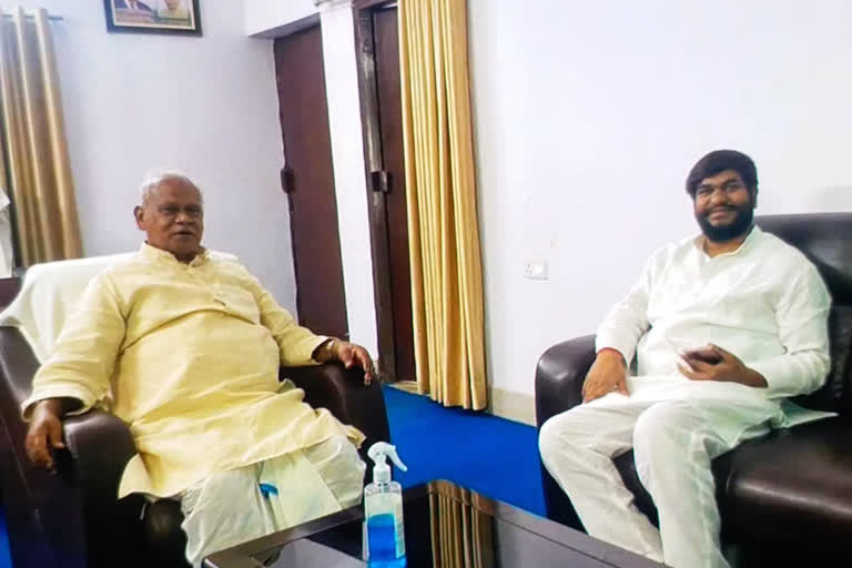 Mukesh Sahni and Jitan Ram Manjhi