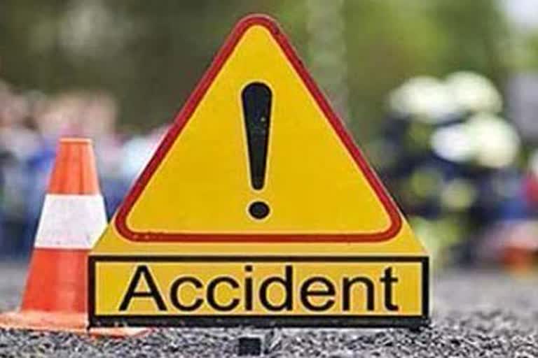 road-accident-took-place-near-talanua-village-kalahandi