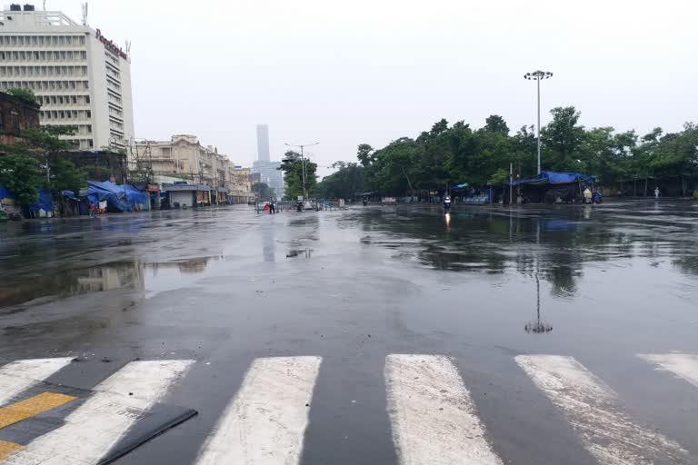 সোমবার ভোর থেকেই বৃষ্টি কলকাতায়