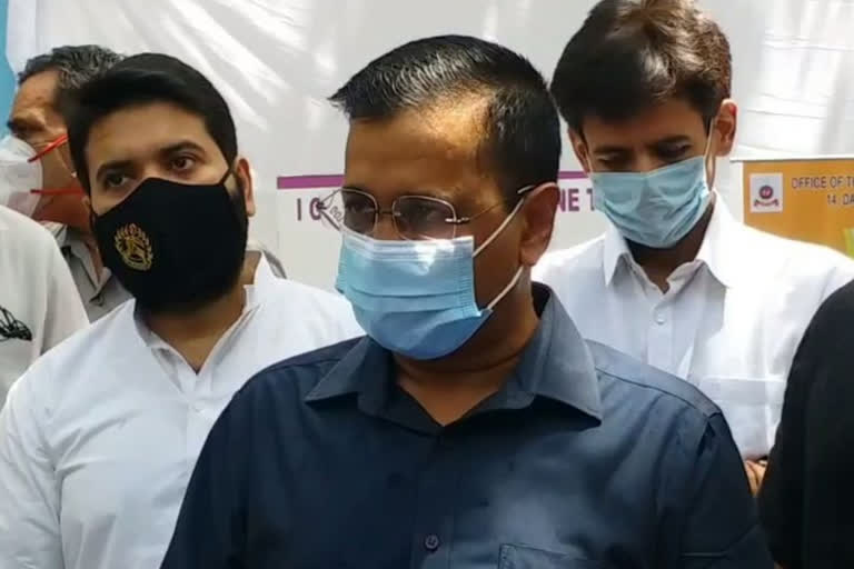 CM kejriwal inaugrates vaccination site for media person