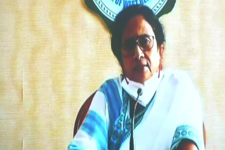 Mamata defied protocol  Mamata misleading on controversy over chief secretary  GoI sources  West Bengal CM  Mamata Banerjee  Mamata Banerjee defied protocol  Alapan Bandyopadhyay  controversy over Alapan Bandyopadhyay  യാസ് ചുഴലിക്കാറ്റ് യോഗം  പ്രധാനമന്ത്രി നരേന്ദ്ര മോദിയുടെ അധ്യക്ഷതയിൽ ചേർന്ന അവലോകന യോഗം  ചീഫ് സെക്രട്ടറി അലപൻ ബന്ദിയോപാധ്യായ  പശ്ചിമ ബംഗാൾ മുഖ്യമന്ത്രി മമത ബാനർജി