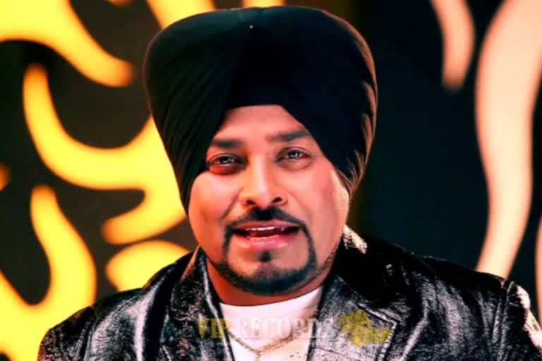 Punjabi singer: ਲਹਿੰਬਰ ਹੁਸੈਨਪੁਰੀ ’ਤੇ ਲੱਗੇ ਪਤਨੀ ਅਤੇ ਬੱਚਿਆ ਨੂੰ ਕੁੱਟਣ ਦੇ ਇਲਜ਼ਾਮ