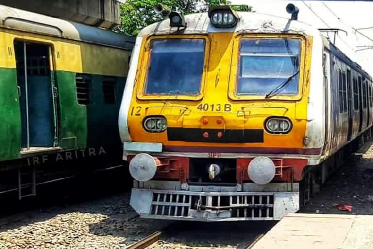 almost lockdown in bengal bank employees allowed in staff trains