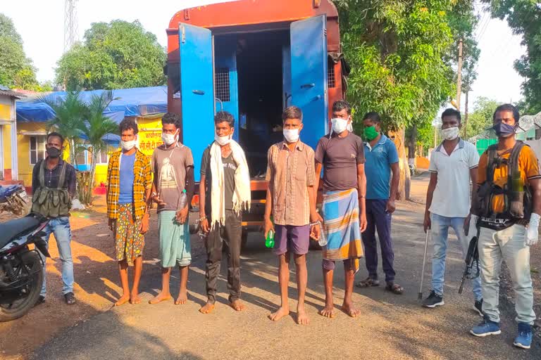 five naxalites arrested in narayanpur