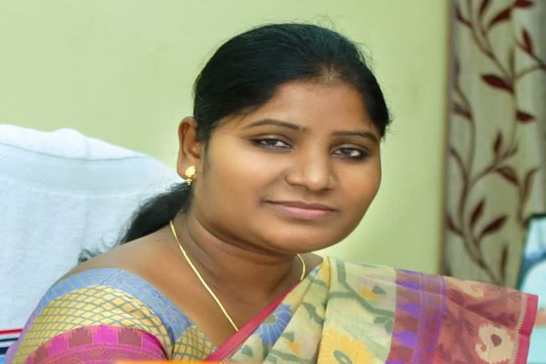 ranchi-municipal-corporation-mayor-asha-lakra-accuses-city-commissioner-of-arbitrariness