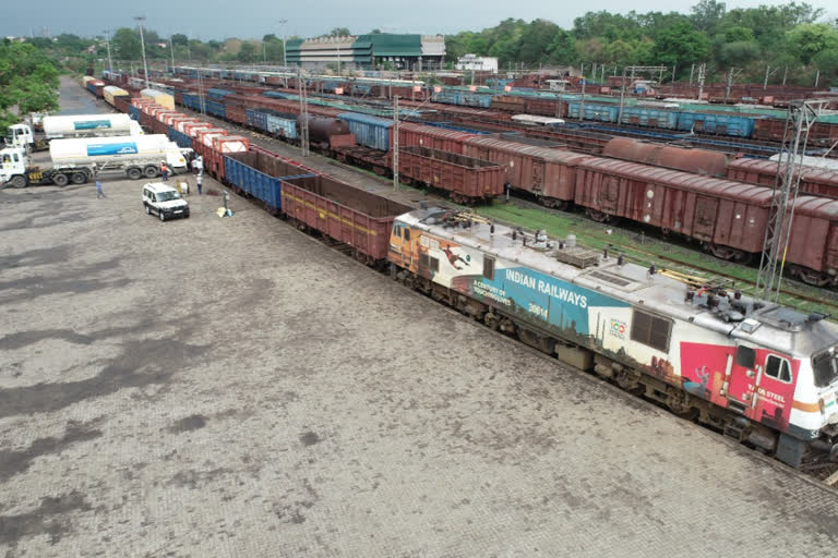 Medical Oxygen sent to Bangalore and Andhra Pradesh from Jamshedpur