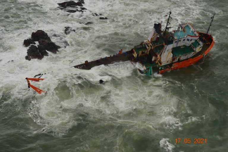 sunken barge P-305