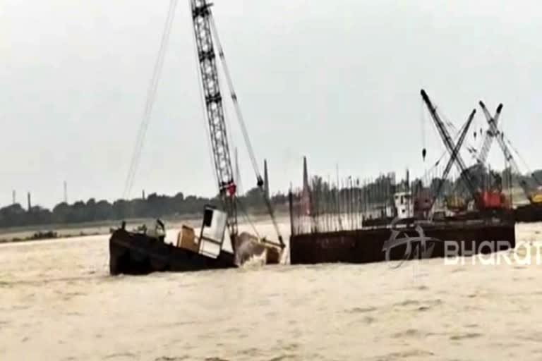 Crane sinking