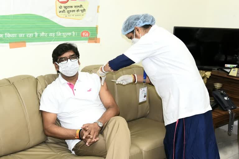 CM Hemant Soren took second dose of corona vaccine