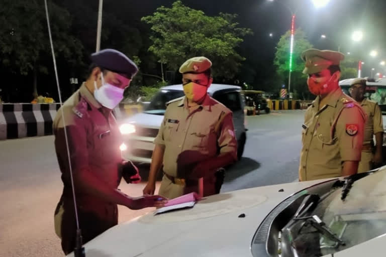 noida  ACP cut  policemen challan for not wearing mask