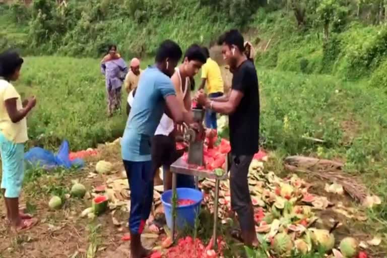 preparation-of-joni-bella-with-watermelon-fruit-in-shimoga