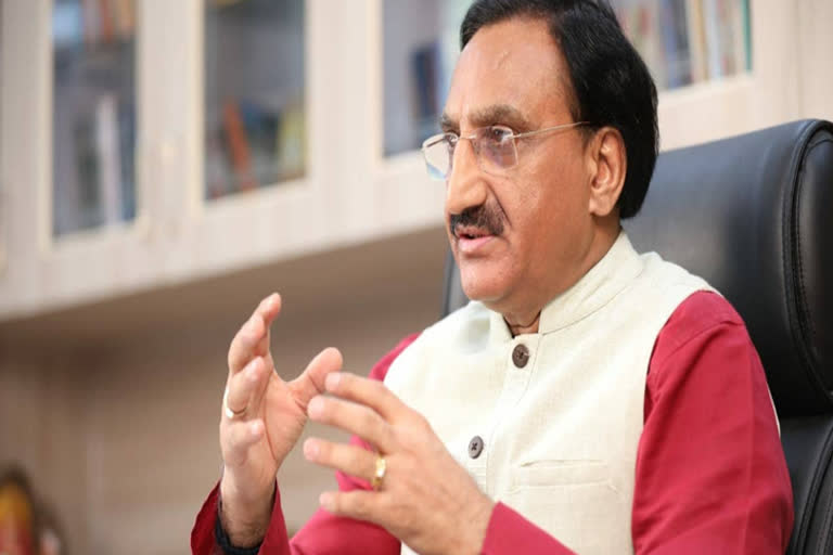 union-minister-for-hrd-shri-ramesh-pokhriyal-nishank-launches-india-report-digital-education-june-2020