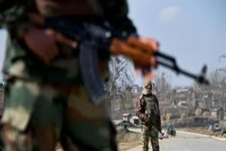 associate of lashkar terrorist arrested in budgam