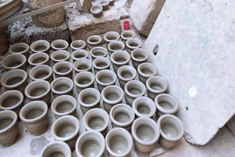 Potters struggling with economic crisis