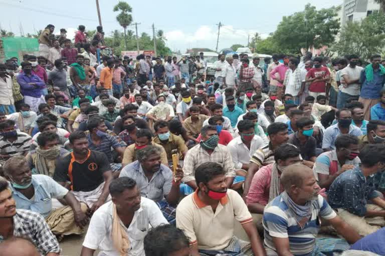 cases filed for Cotton farmers for spreading corona virus in thiruvarur 