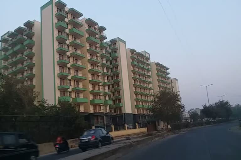 dda flats return last date