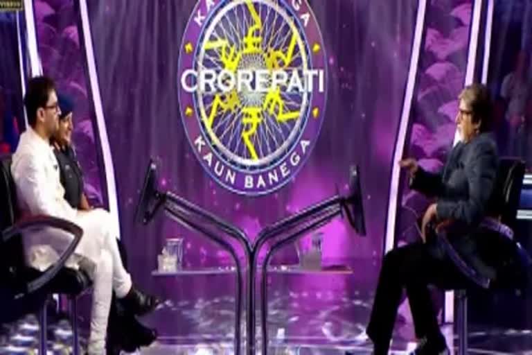 In 'KBC 14' Opener, Aamir Recalls How Big B Got Him On To Twitter