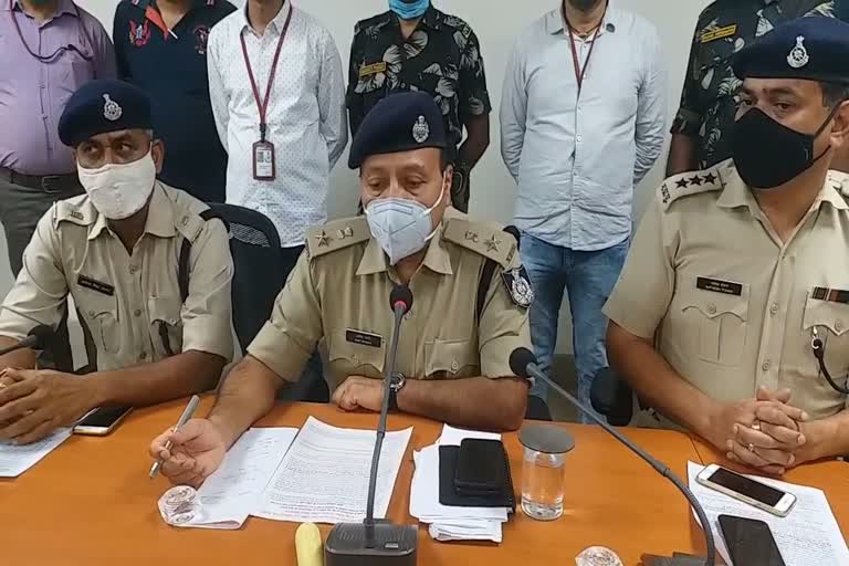 police arrested the accused who committed two murders in a day in gwalior