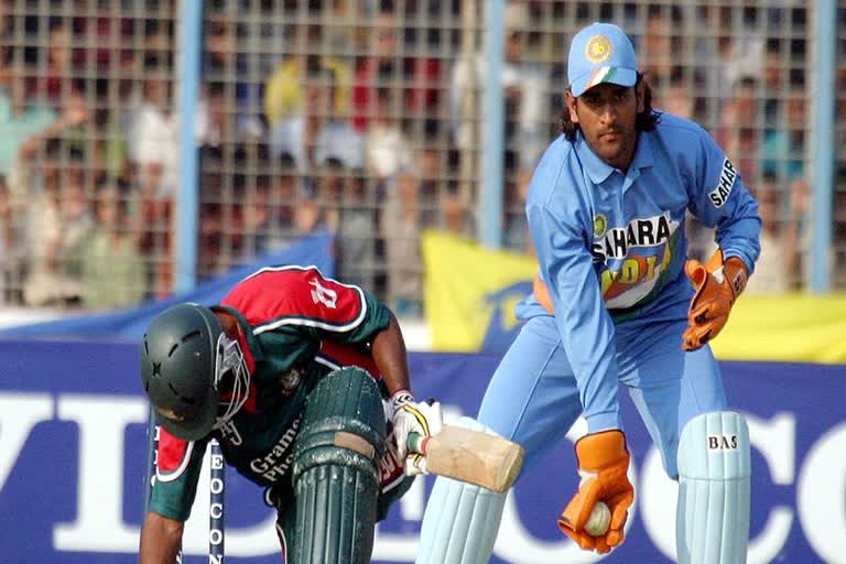 Kiran More  MS Dhoni  Sourav Ganguly  എംഎസ് ധോണി  കിരൺ മോറെ  ദീപ് ദാസ്‌ഗുപ്‌ത  സൗരവ് ഗാംഗുലി