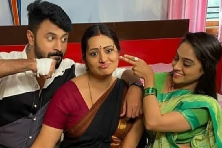 Sevanthi serial Complotted to 600 episodes, Sevanthi serial 600 episodes, Sevanthi serial Complotted to 600 episodes news, Sevanthi serial, Sevanthi serial news, 600 ಸಂಚಿಕೆ ಪೂರ್ಣಗೊಳಿಸಿದ ಸೇವಂತಿ ಧಾರಾವಾಹಿ, 600 ಸಂಚಿಕೆ ಪೂರ್ಣಗೊಳಿಸಿದ ಸೇವಂತಿ ಧಾರಾವಾಹಿ ಸುದ್ದಿ, ಸೇವಂತಿ ಧಾರಾವಾಹಿ, ಸೇವಂತಿ ಧಾರಾವಾಹಿ ಸುದ್ದಿ,