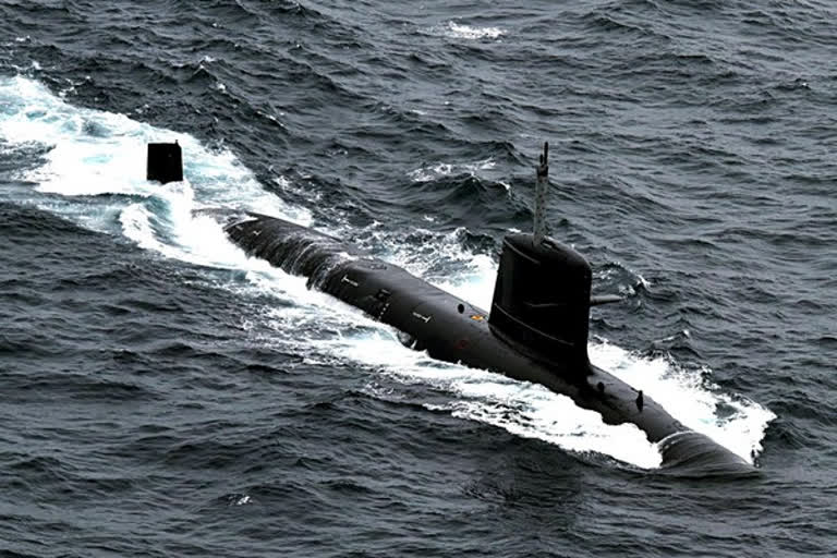 tender for submarines  Defence Ministry  50,000 crore tender for submarines  അന്തർവാഹിനികൾ  നാവികസേന  indian navy  nuclear attack submarines  6 പുതിയ അന്തർവാഹിനികൾ  ഡിഫൻസ് അക്വിസിഷൻ കൗൺസിൽ  Defence Acquisition Council