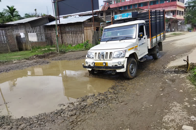 poor-condition-of-dhudar-ali-in-amguri