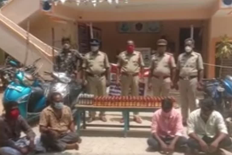 illegal transport of liquor seazed at interstate border