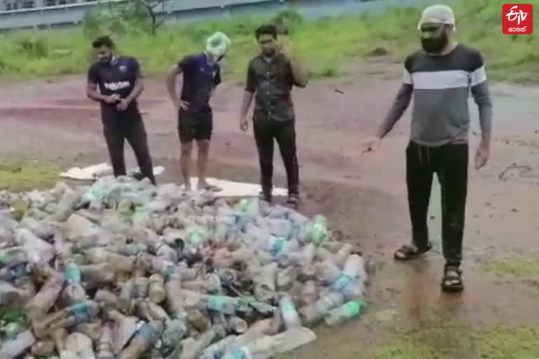 malappuram youngsters collect plastic bottles on Environment Day  മലപ്പുറം പരിസ്ഥിതി ദിനം  പരിസ്ഥിതി ദിനം 2021  പരിസ്ഥിതി ദിനം കേരളം വാര്‍ത്തകള്‍  മലപ്പുറം വാര്‍ത്തകള്‍  malappuram youngsters collect plastic bottles  malappuram youngsters collect plastic bottles news  malappuram district news